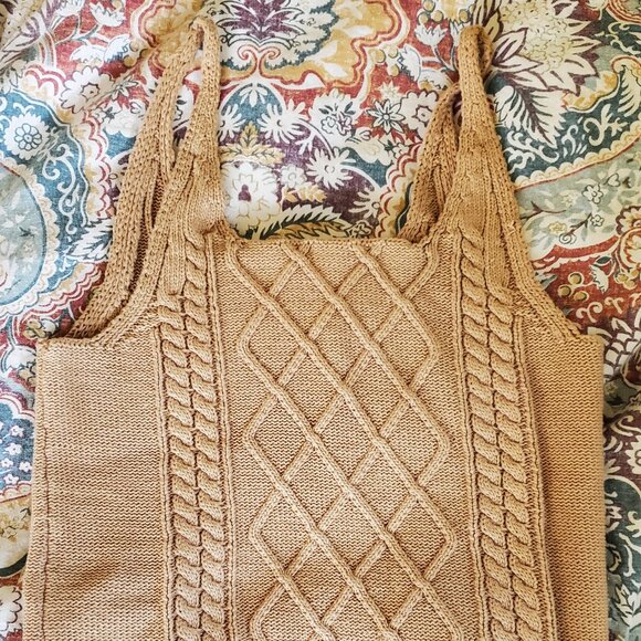 Neuflora Tops - Neuflora sweater tank s m cotton